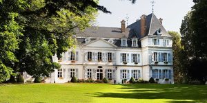 chateau-de-divonne-hotel-seminaire-facade-b