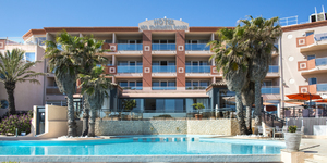 grand-hotel-les-flamants-roses-thalasso-canet-sud-facade-8_1
