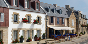 hostellerie-de-la-pointe-saint-mathieu-hotel-seminaire-bretagne-finistere-facade