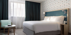 hotel-hampton-by-hilton-paris-clichy-chambre-1