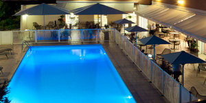 novotel-reims-tinqueux-hotel-seminaire-marne-champagne-ardenne-piscine