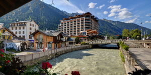 alpina-eclectic-hotel-chamonix-facade-3