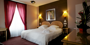 grand-hotel-de-courtoisville-a-spa-chambre-4